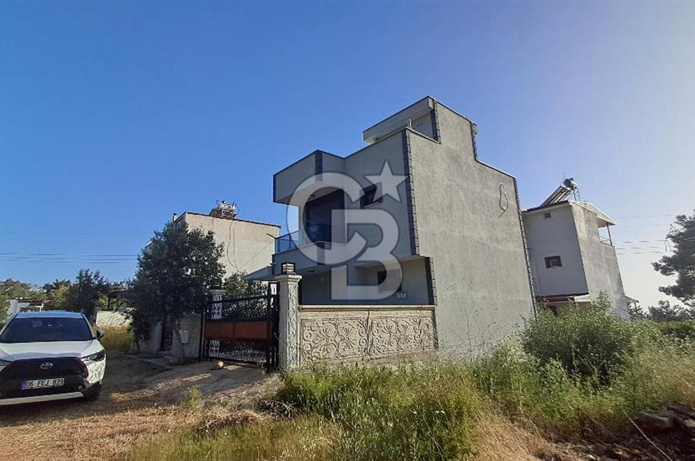 Akbükte Kiralık Deniz Manzaralı 3+1 Bahçe Tripleks