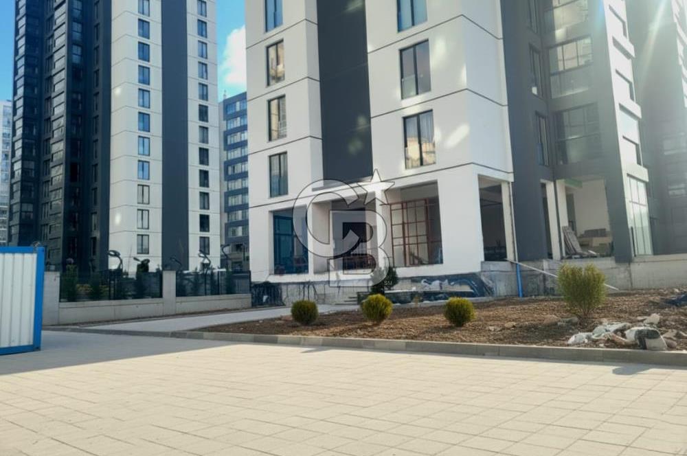 DİAMOND YAŞAMKENT 'TE GENİŞ BAHÇE ALANLI 180 m2 DÜKKAN