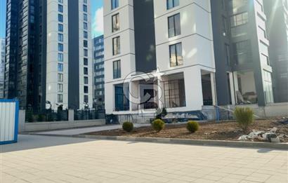 DİAMOND YAŞAMKENT 'TE GENİŞ BAHÇE ALANLI 180 m2 DÜKKAN