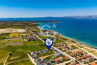 çeşme çiftlik mahallesi’nde denize yürüme mesafesinde satılık premium arsa - 1 - 349026