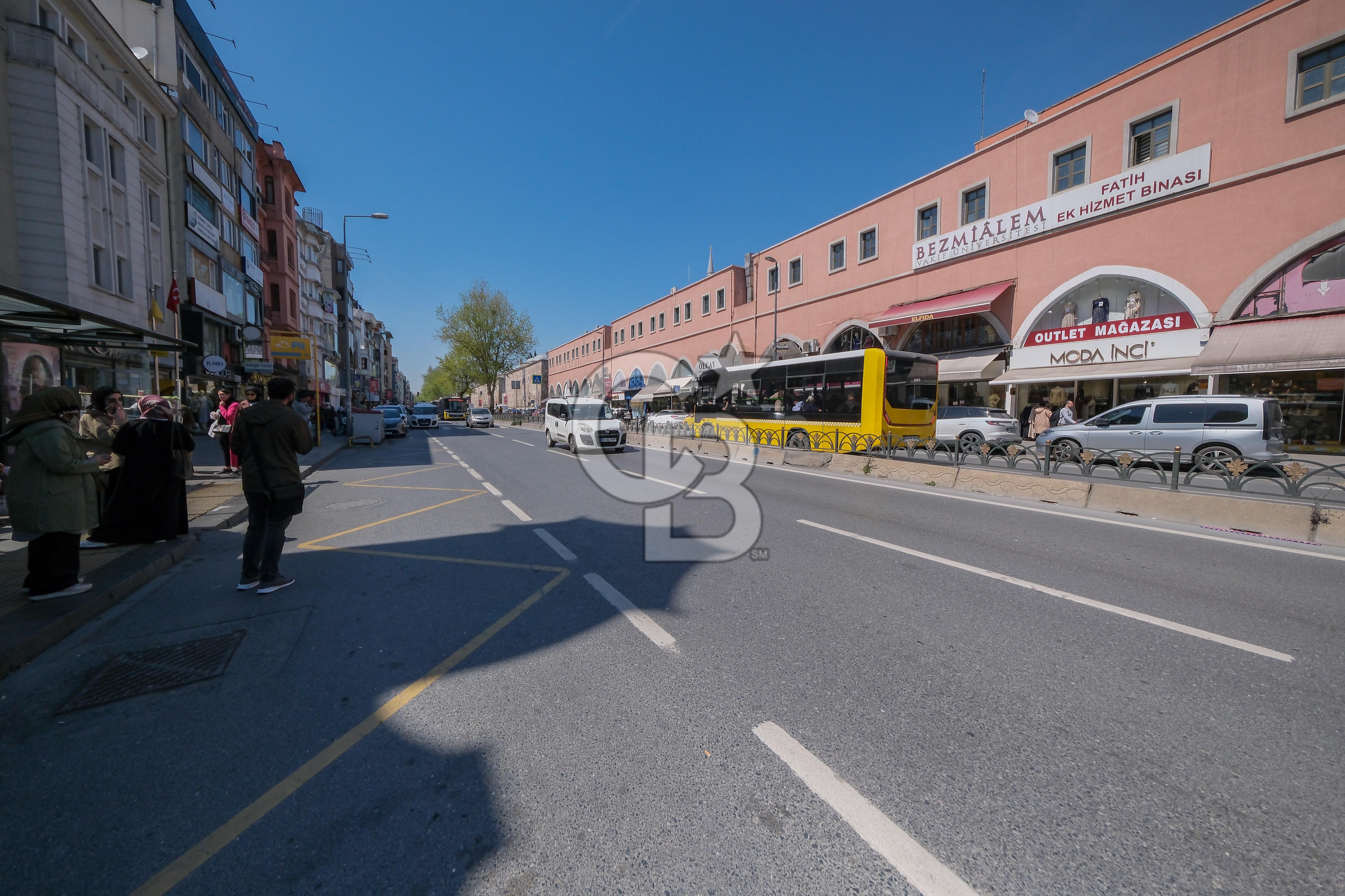 FATİH FEVZİPAŞA CADDESİNE 40M MESAFEDE SATILIK 2 KATLI DÜKKAN
