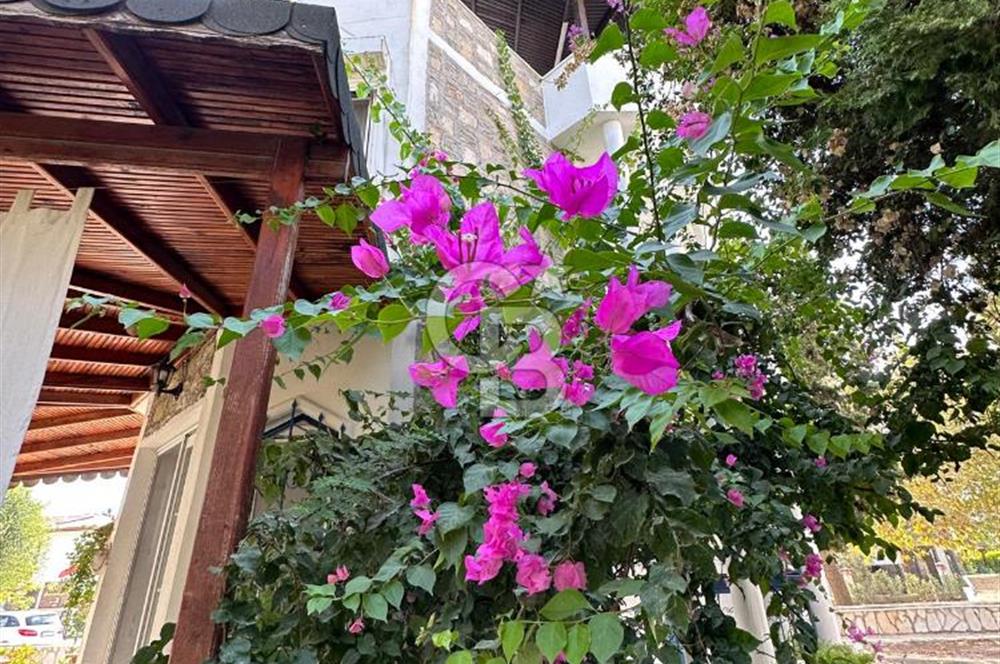 MUĞLA MİLAS GÖKOVA SİTEDE SATILIK 3+1 EŞYALI VİLLA