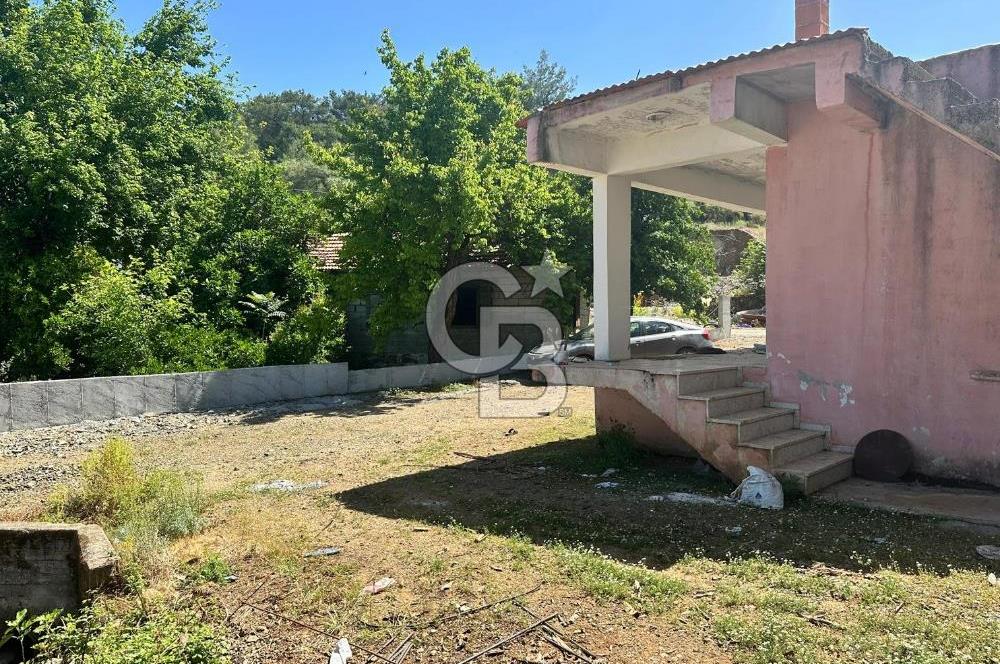 MUĞLA KÖYCEĞİZ ZEYTİNALANI MAHALLESİNDE KARGİR EV VE AVLUSU