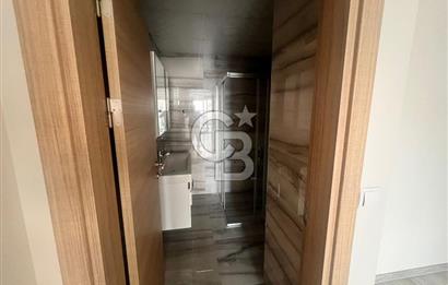 Burhaniye merkezinde 3+1 140m2 ebeveyn banyolu kiralık daire 