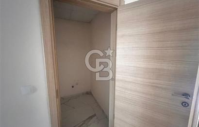 Burhaniye merkezinde 3+1 140m2 ebeveyn banyolu kiralık daire 