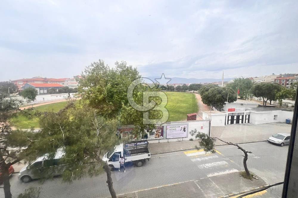 Burhaniye merkezinde 3+1 140m2 ebeveyn banyolu kiralık daire 