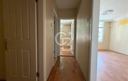 KARŞIYAKA LİSESİ ÖNÜ&İZBAN YAKINI 2+1 ARA KAT BALKONLU DAİRE