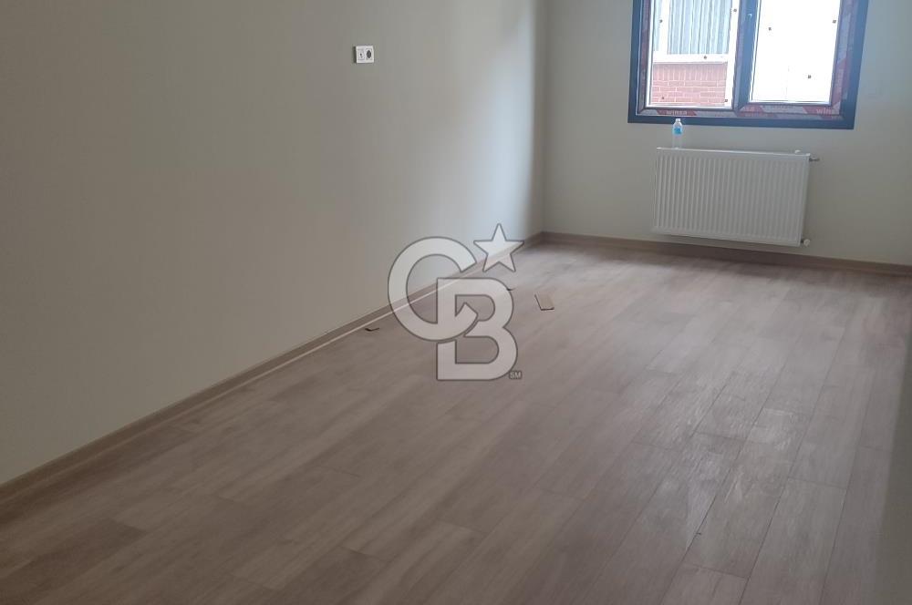 SATILIK MALTEPE MİNİBÜS YOLUNDA 3+1 YENİ BİNA