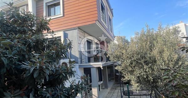 Urla Zeytinalanın da 4+1 Deniz Manzaralı Satılık Villa - 349000