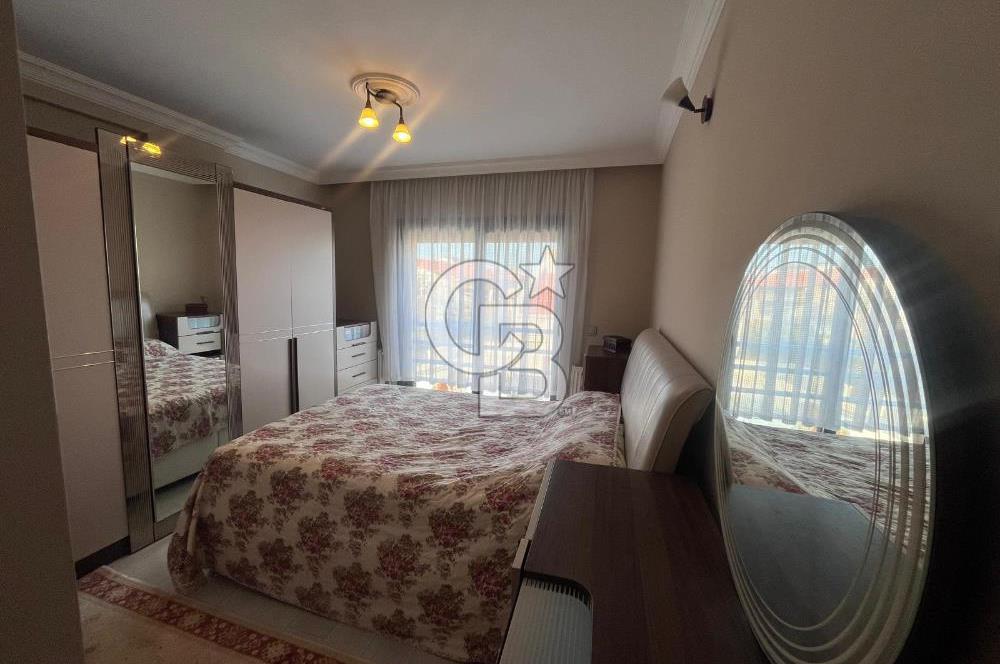 Urla Zeytinalanın da 4+1 Deniz Manzaralı Satılık Villa