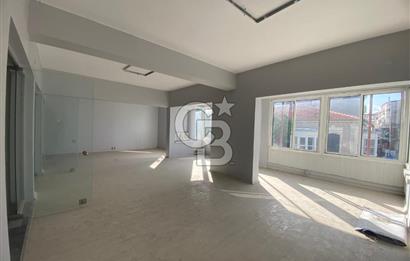 Karşıyaka Çarşı da 300 M2 Kiralık İşyeri