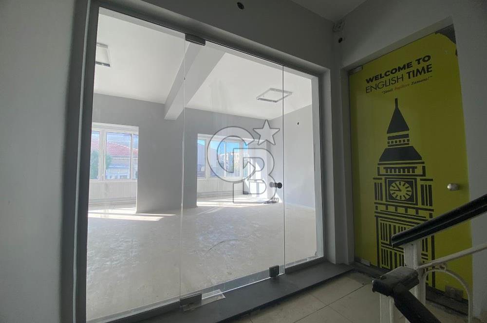 Karşıyaka Çarşı da 300 M2 Kiralık İşyeri