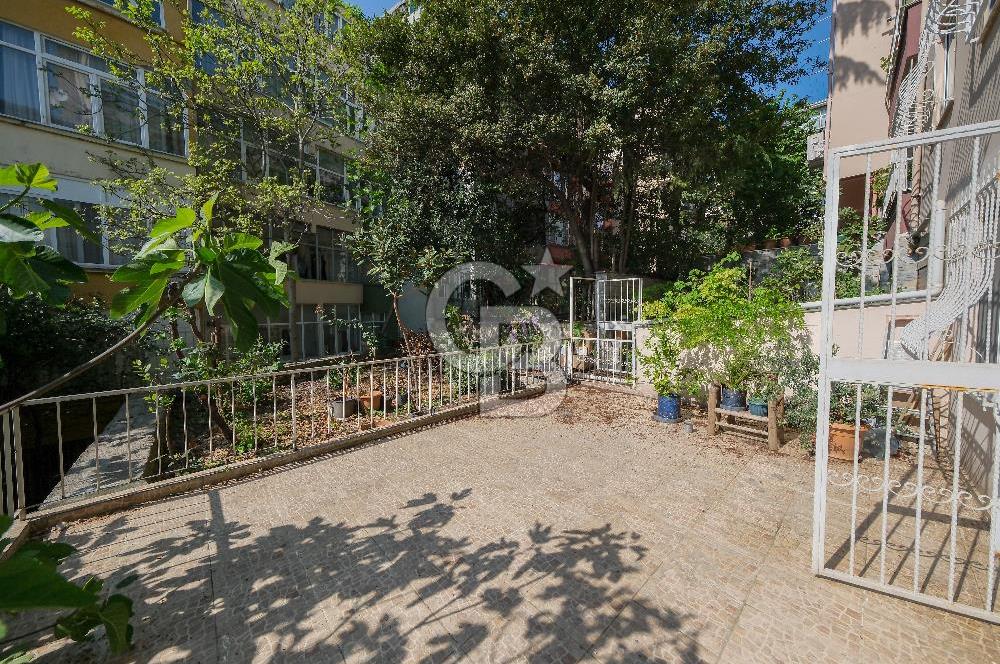 ÇIRAĞAN'DA 43M2 TERAS BAHÇELİ, OTOPARKLI, 130M2, 2+1 DAİRE