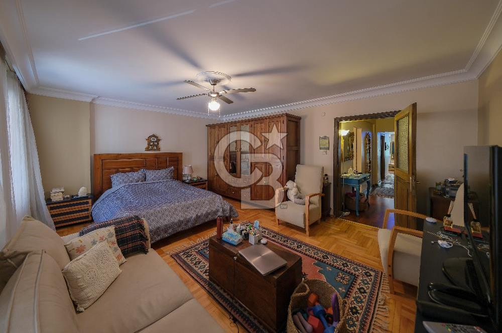 ÇIRAĞAN'DA 43M2 TERAS BAHÇELİ, OTOPARKLI, 130M2, 2+1 DAİRE