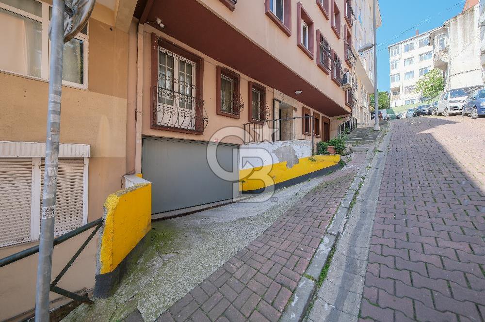 ÇIRAĞAN'DA 43M2 TERAS BAHÇELİ, OTOPARKLI, 130M2, 2+1 DAİRE