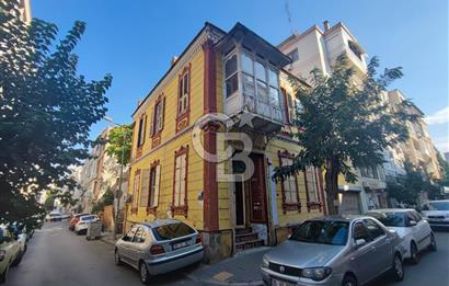 Güzelyalı da Satılık 7 Odalı Tarihi Köşk