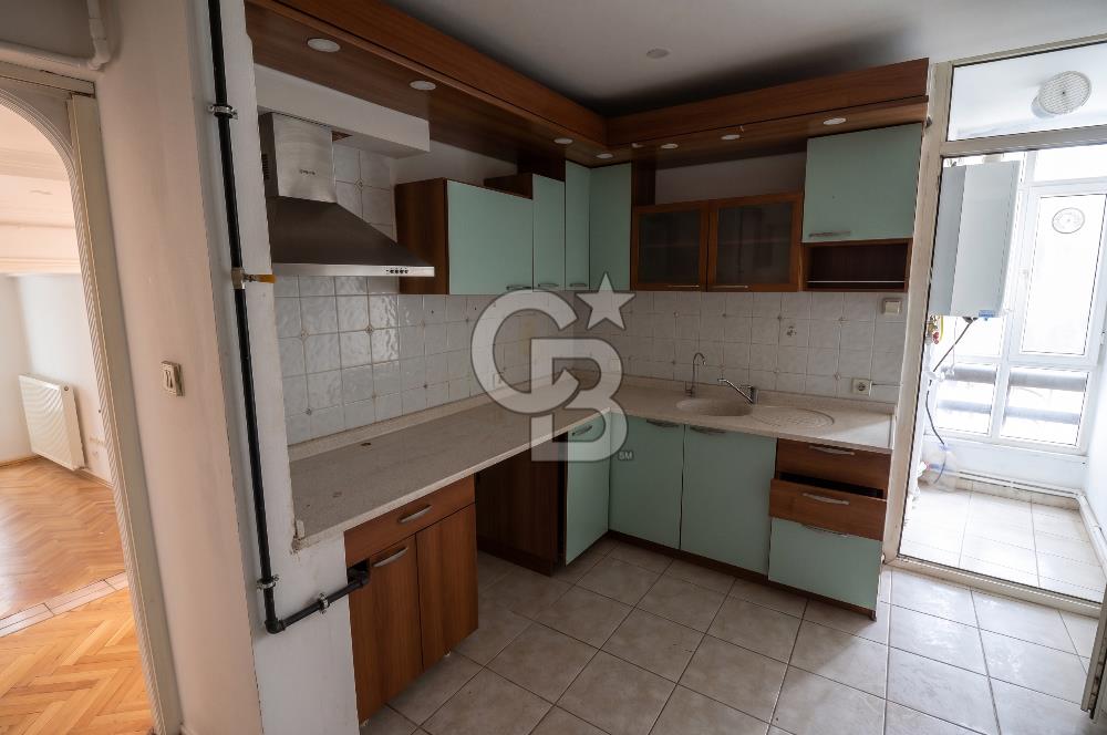 CB Vizyon'dan Reşit Galip Caddesinde 4+1 Kiralık Daire