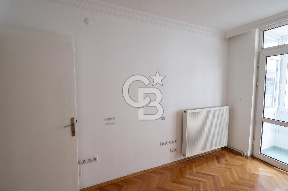 CB Vizyon'dan Reşit Galip Caddesinde 4+1 Kiralık Daire