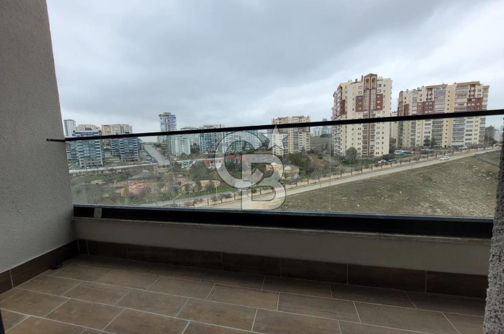BORDO YAŞAM 'DA ÖN PEYZAJ CEPHE 7/24 GÜVENLİK K.YÜZME HAVUZU 1+1