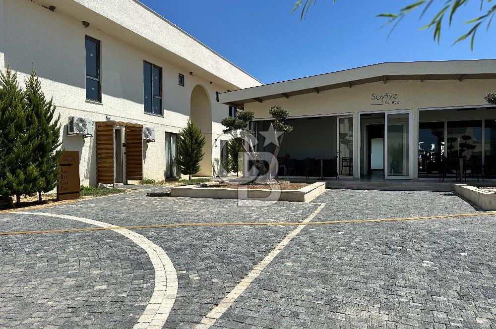AYVALIK ALTINOVA SAYFİYE SİTESİ’NDE KİRALIK 110 m² DÜKKAN