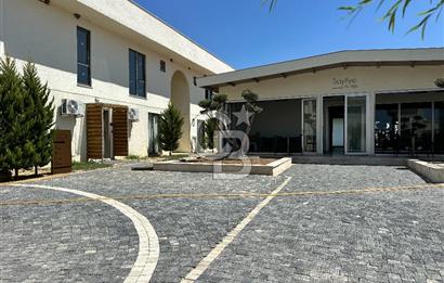 AYVALIK ALTINOVA SAYFİYE SİTESİ’NDE KİRALIK 110 m² DÜKKAN