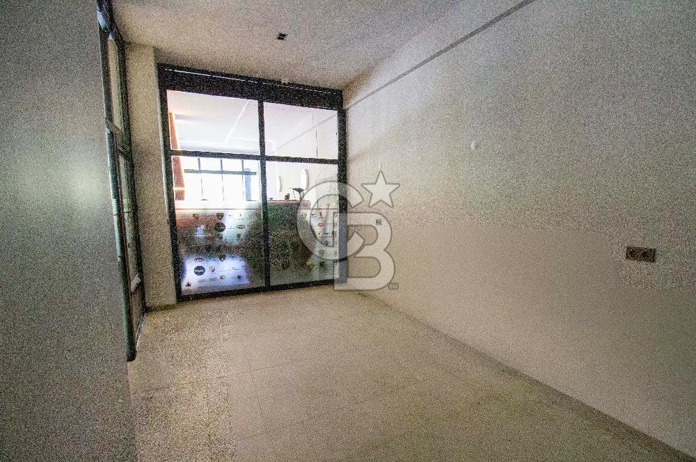 CB EAGLE'dan ÇEVRE YOLU ÜZERİNDE 600 m² SATILIK İŞ YERİ