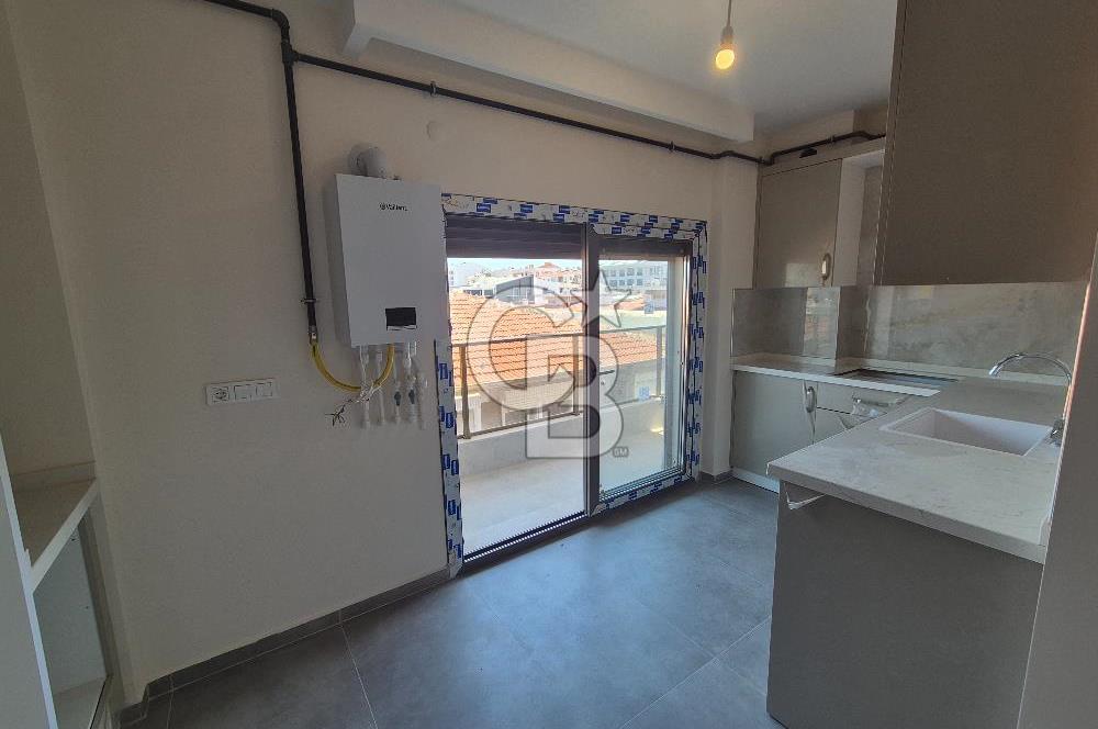 Karşıyaka Aksoy'da Yeni Binada Modern 3+1 Daire, Denize 100 M.