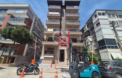Karşıyaka Aksoy'da Yeni Binada Modern 3+1 Daire, Denize 100 M.
