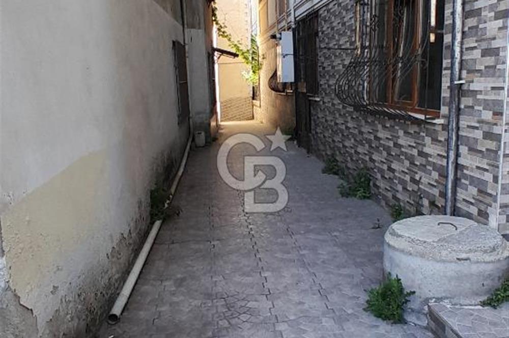 İstanbul Ticaret Üniversitesi’ne Yürüme Mesafesinde 2+1 Kiralık Daire