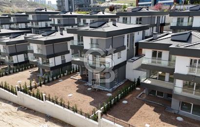 SAKA VİLLA SİTESİNDE SATILIK 6+2 VİLLA