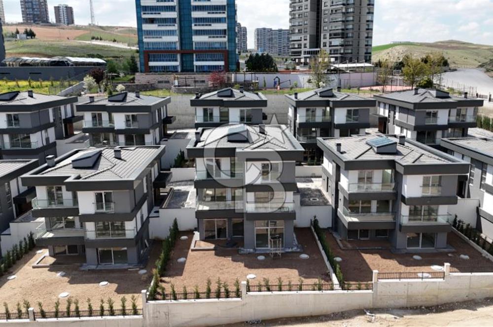 SAKA VİLLA SİTESİNDE SATILIK 6+2 VİLLA