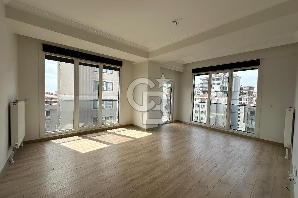 Kadıköy Erenköyde Merkezi Konumda 3+1 95 m² Ferah Daire