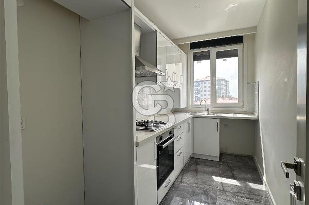 Kadıköy Erenköyde Merkezi Konumda 3+1 95 m² Ferah Daire