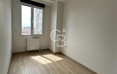 Kadıköy Erenköyde Merkezi Konumda 3+1 95 m² Ferah Daire