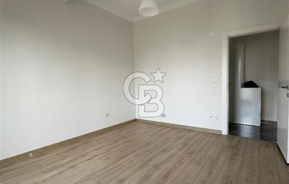Kadıköy Erenköyde Merkezi Konumda 3+1 95 m² Ferah Daire