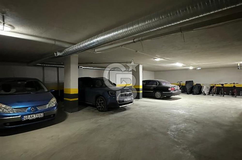 Kadıköy Erenköyde Merkezi Konumda 3+1 95 m² Ferah Daire