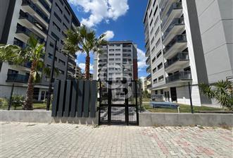 Bayraklı Manavkuyu merkezi konumda satılık 3+1 daire - 1 - 349142