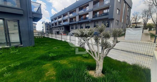 COLDWELL BANKER DAN 100 METRE BAHÇELİ SATILIK 2+1 DAİRE - 349138