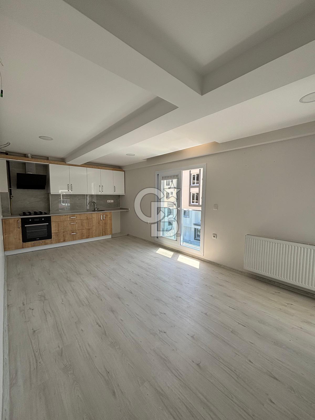 İZMİR SEYREK’TE YENİ BİNADA MASRAFSIZ 2+1 KİRALIK DAİRE