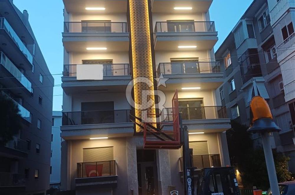 Karşıyaka Aksoy'da Yeni Binada Modern 3+1 Daire, Denize 100 M.