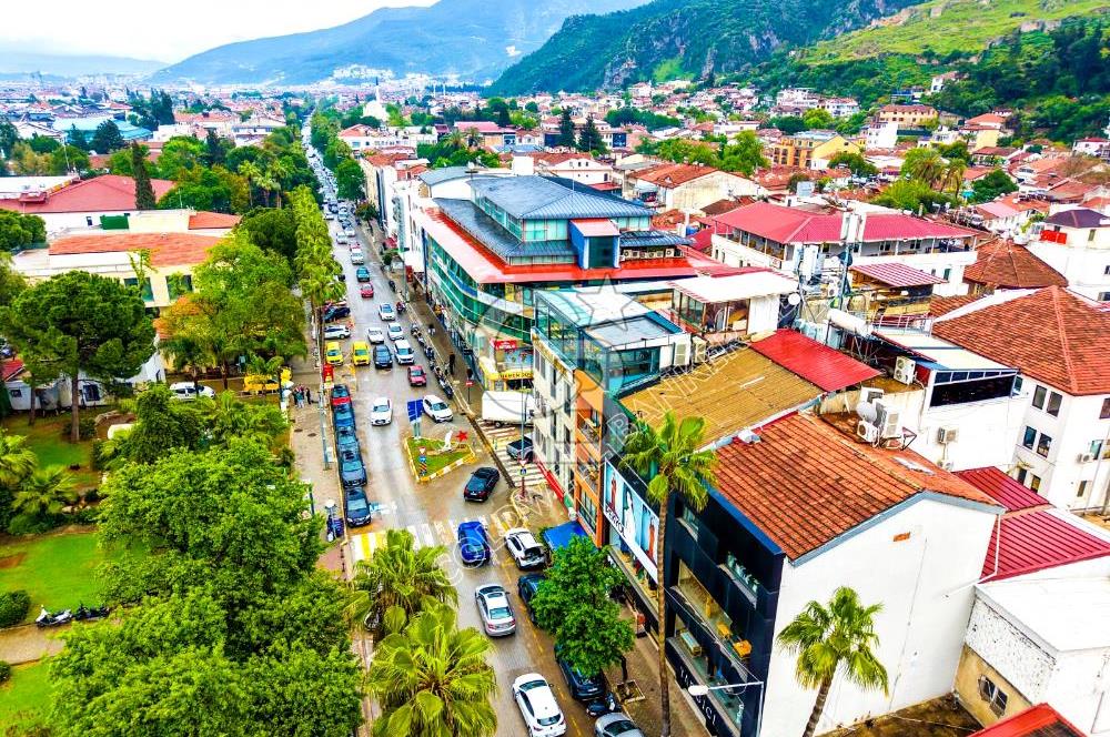 Fethiyenin En Değerli & Gözde Lokasyonunda Devren Kiralık Mağaza