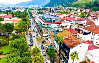 Fethiyenin En Değerli & Gözde Lokasyonunda Devren Kiralık Mağaza