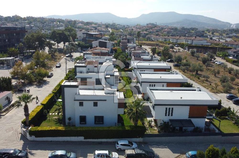 Güzelbahçe Kahramandere'de Fırsat Havuzlu 4+2 Lüks Villa