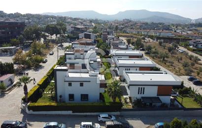 Güzelbahçe Kahramandere'de Fırsat Havuzlu 4+2 Lüks Villa