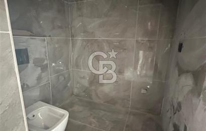 Mezitli İstiklal Mahallesinde Kiralık Cadde Üstü Dükkan