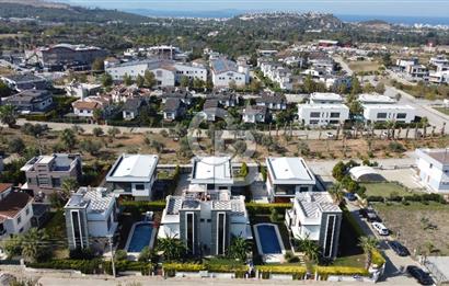 Güzelbahçe Kahramandere'de Fırsat Havuzlu 4+2 Lüks Villa