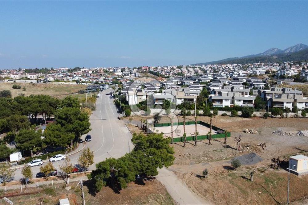 Güzelbahçe Kahramandere'de Fırsat Havuzlu 4+2 Lüks Villa