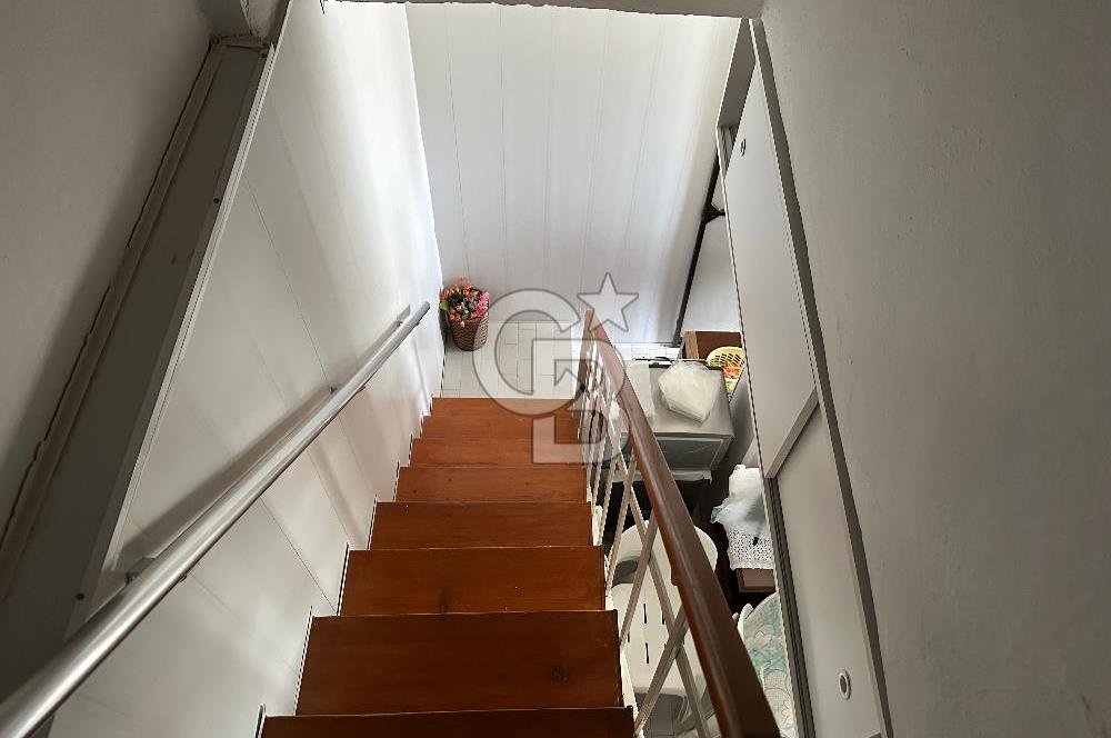 Armutlu Kardelen Sitesinde Sahilli 2+1 Satılık Villa