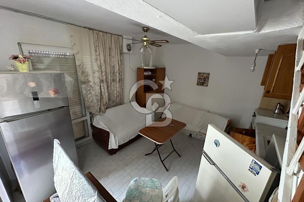 Armutlu Kardelen Sitesinde Sahilli 2+1 Satılık Villa