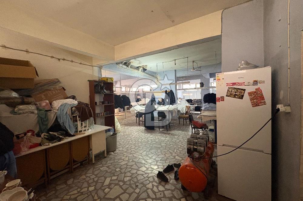 SULTANGAZİ 50.YIL MAHALLESİ'NDE 370 M2 SATILIK DÜKKAN